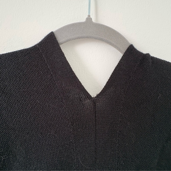 Lululemon | Merino Wool Short Sleeve Wrap Sweater Poncho | Sz M/L | Black | EUC - Picture 9 of 14